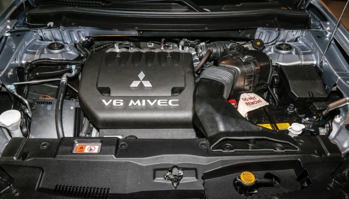 Двигатели митсубиси аутлендер 2.0 и 2.4 литра, mitsubishi outlander 3.0 v6, гибридный силовой агрегат